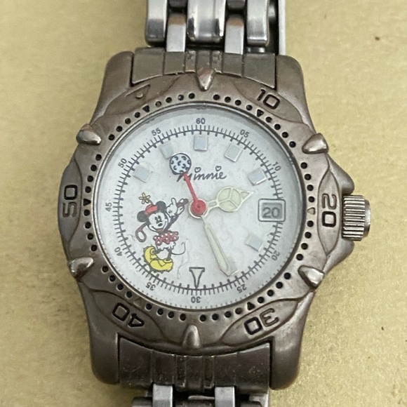 Minnie Disney ladies watch - Picture 2 of 6